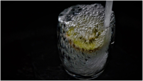kiwi-water-glass-drink-background-4910054
