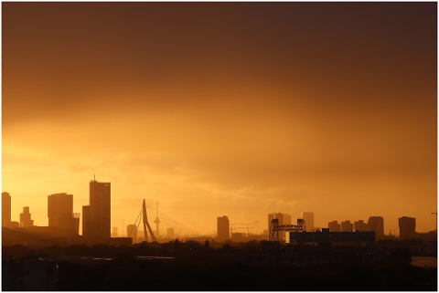 rotterdam-sunset-skyline-4666695