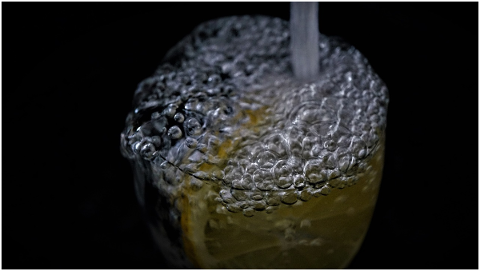 slice-of-lemon-water-glass-drink-4916259