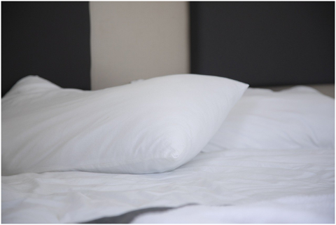 pillow-sleep-sheets-room-hotel-5204062