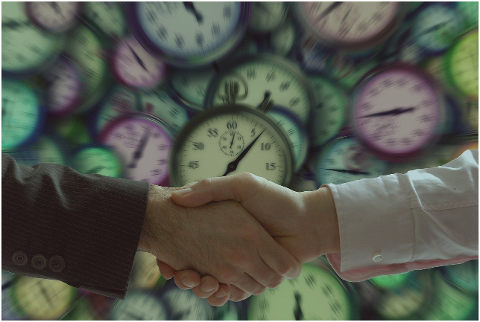 handshake-businessmen-clock-concept-6135752