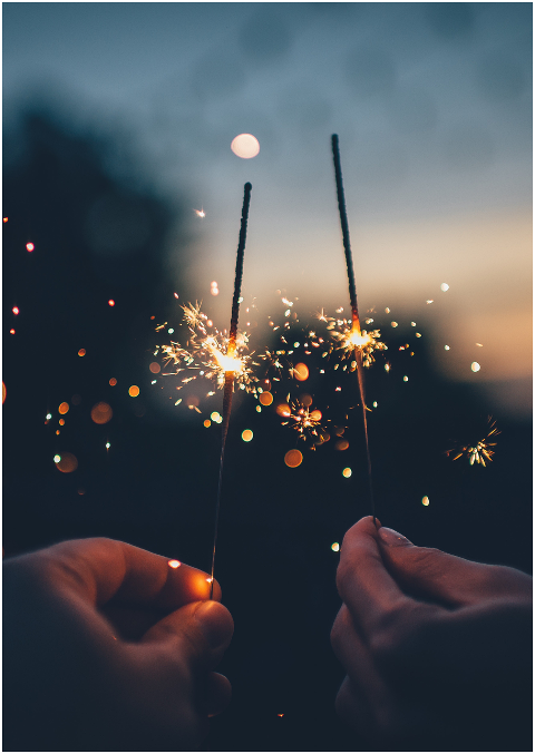 sparklers-celebration-illumination-7013331